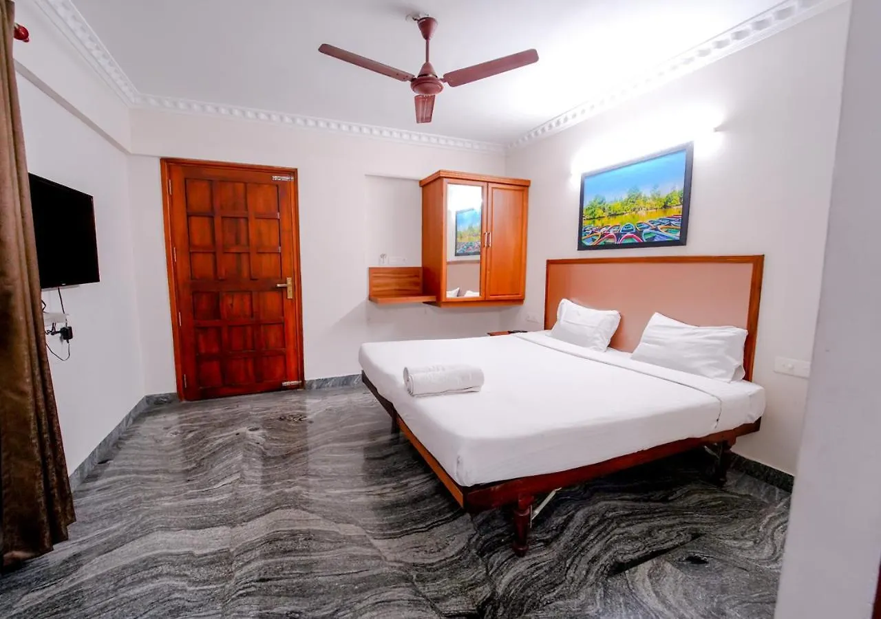 Luxe Vue - Premium Hotel Thiruvananthapuram