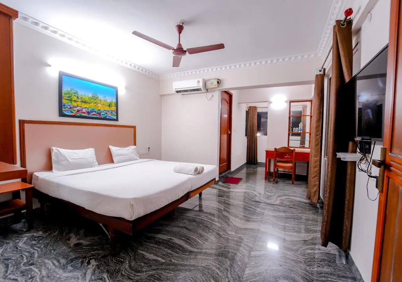 Hotel Luxe Vue - Premium Thiruvananthapuram